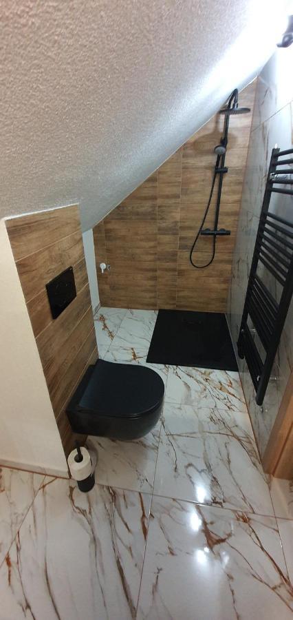 Apartmany Scarlett Mýto pod Ďumbierom Exterior foto