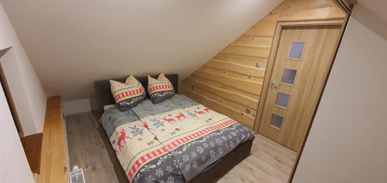 Apartmany Scarlett Mýto pod Ďumbierom Exterior foto